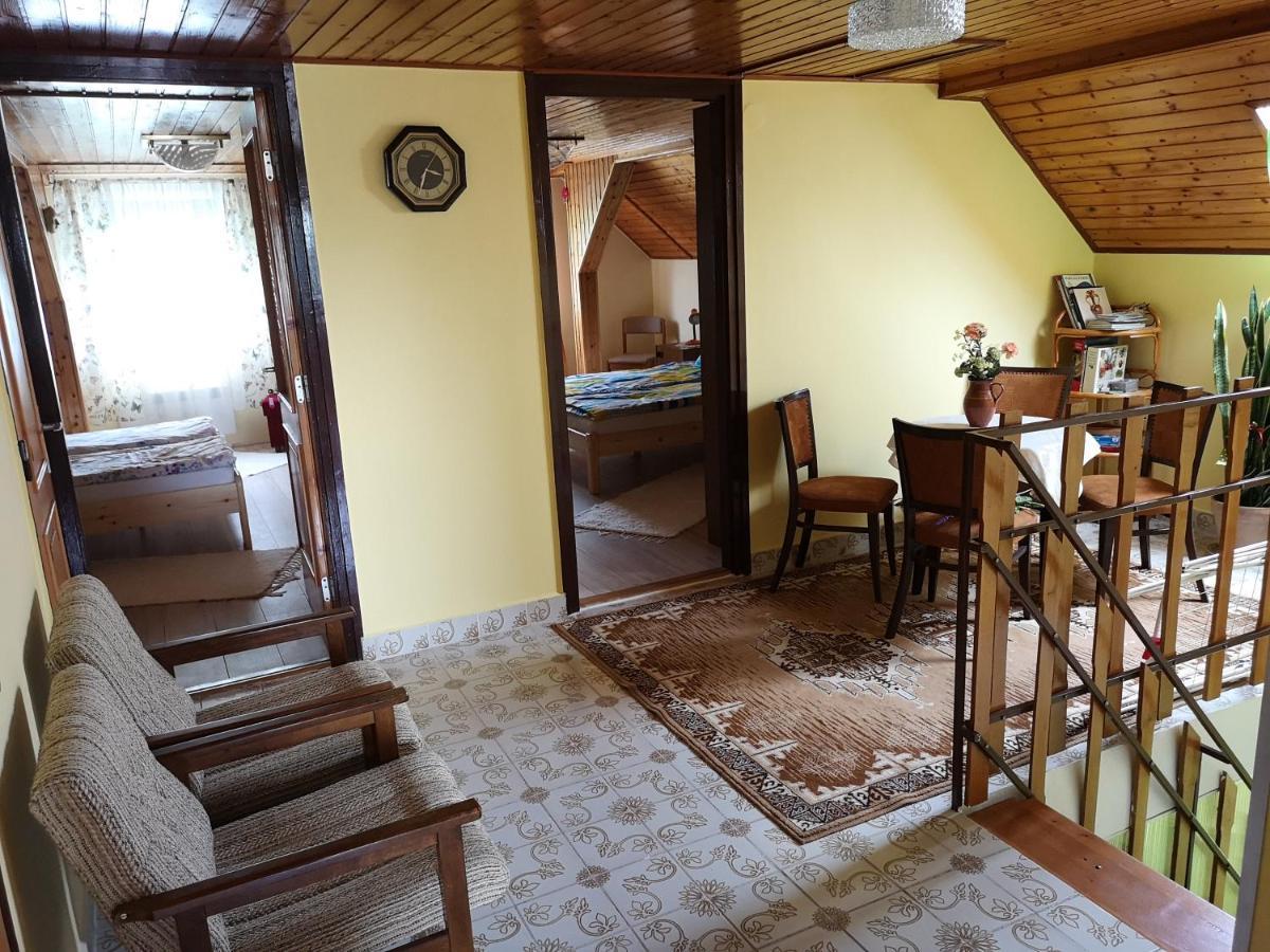 Szabo Vendeghaz Hotel Siklos Ngoại thất bức ảnh